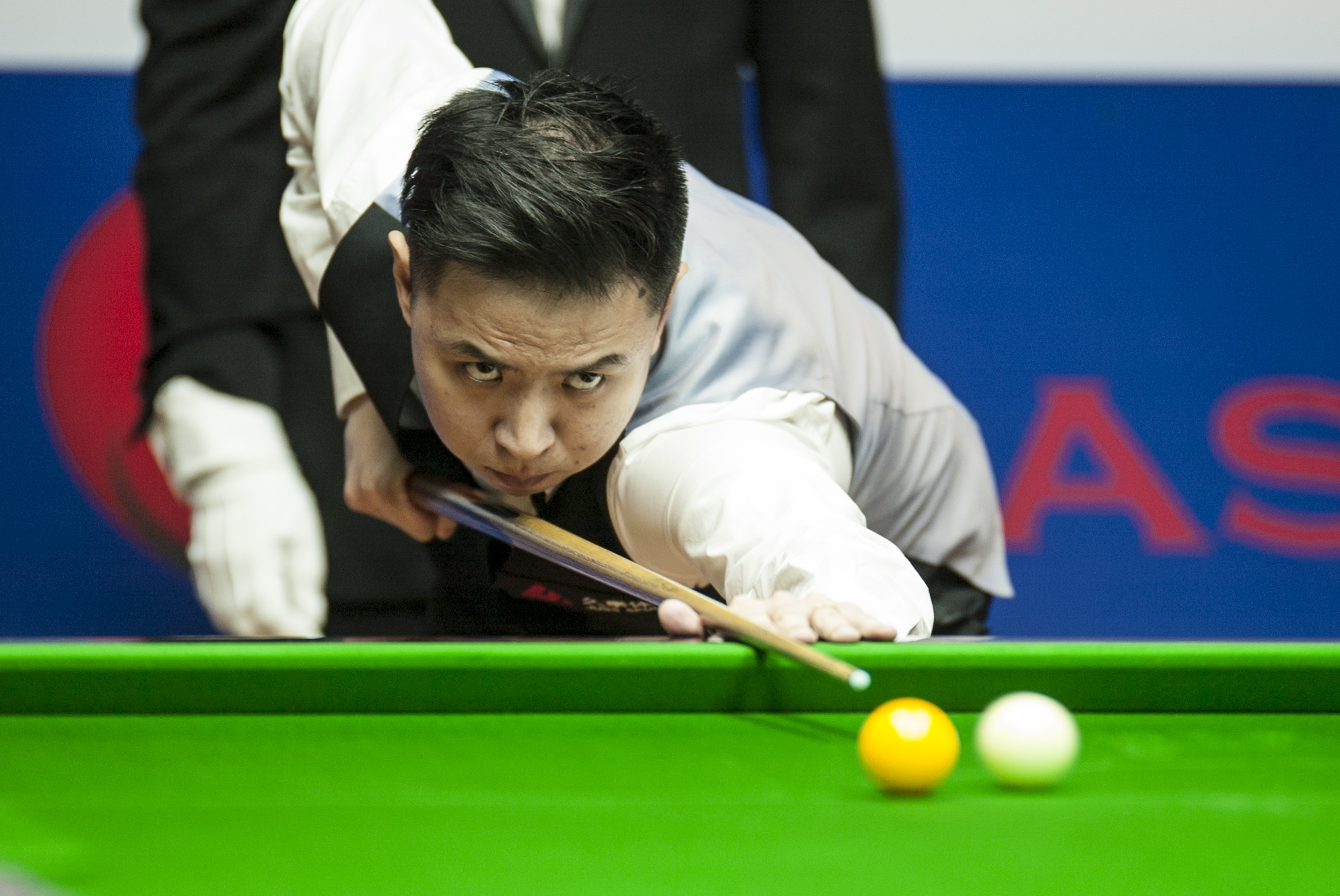 船首发出炉 船首发出炉