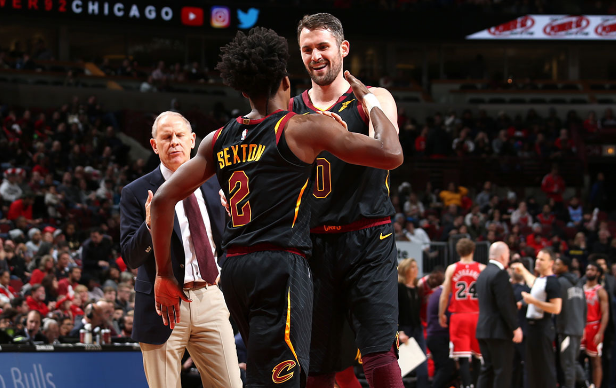 卡位连成一 卡位连成一